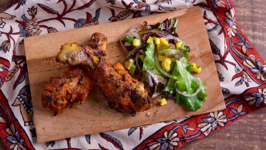 Pollo al horno marinado en especias (Tandoori chicken) - Ivan Surinder -  Receta - Canal Cocina