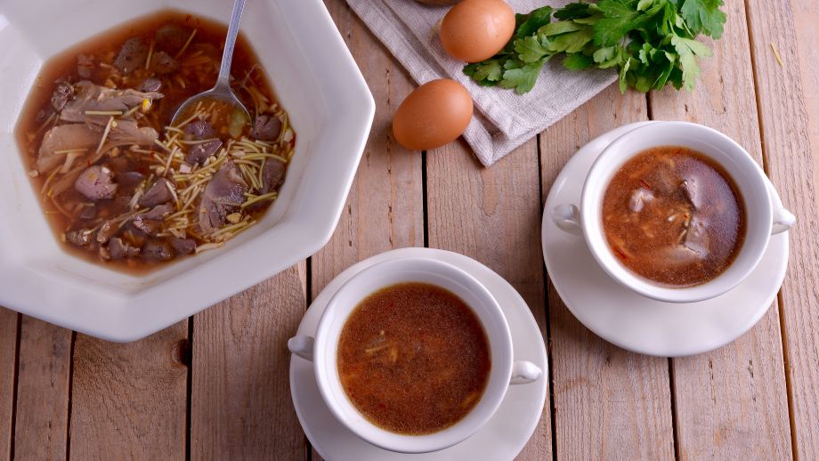 Sopa con menudillos de pollo - Juan Pozuelo - Receta Canal Cocina