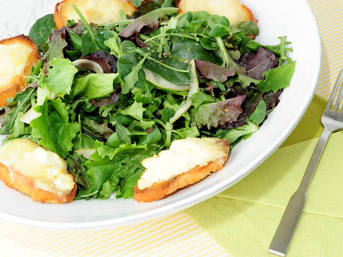 Ensalada de brotes verdes y queso de cabra - Samantha Vallejo-Nágera  (Samantha de España) - Receta - Canal Cocina