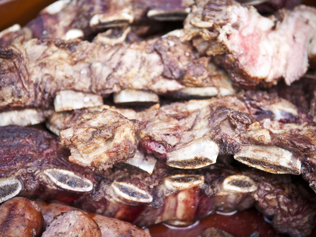 Cómo hacer una auténtica barbacoa de carne argentina.