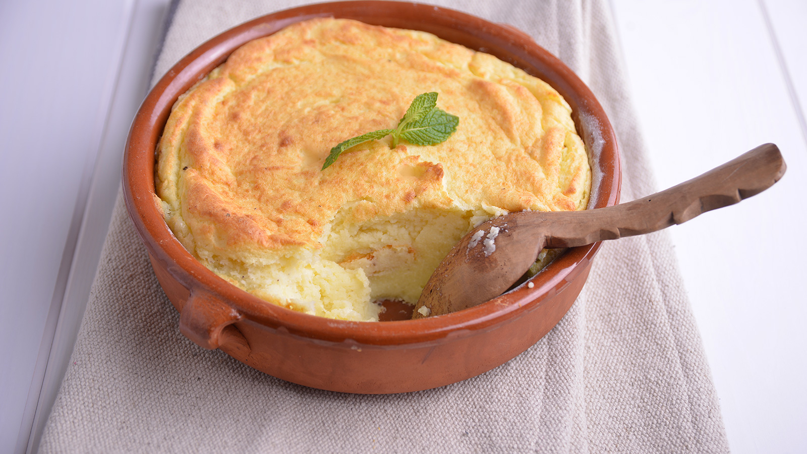 Soufflé de patata y queso - Sor Lucia Caram - Receta - Canal Cocina