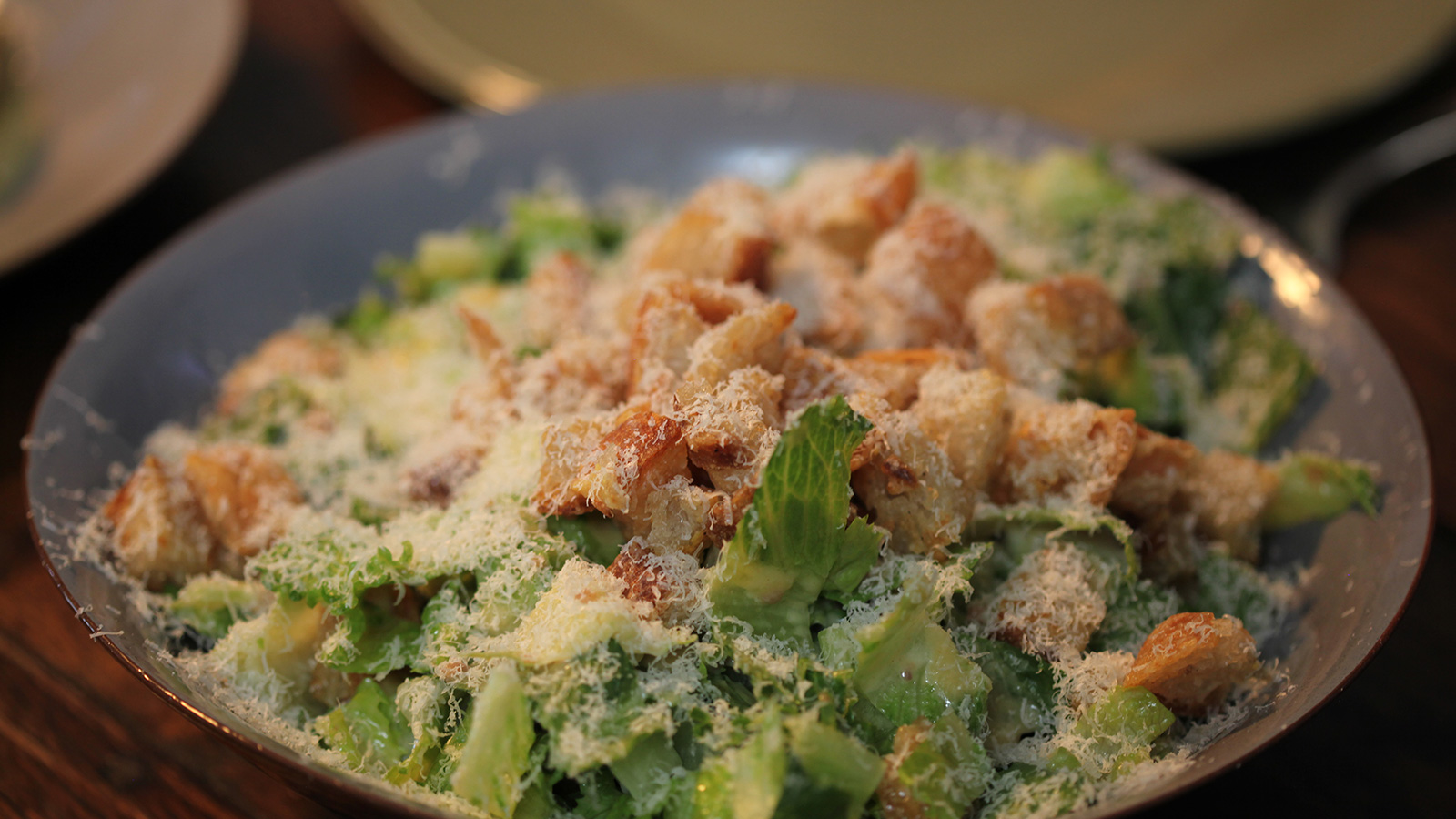 Ensalada césar crujiente (Big Caesar salad) - Gordon Ramsay - Receta -  Canal Cocina