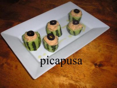 Vasitos de pepino rellenos de crema de garbanzos - - Receta - Canal Cocina