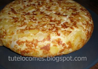 Tortilla de patatas y brie - Blog de recetas de María Lunarillos